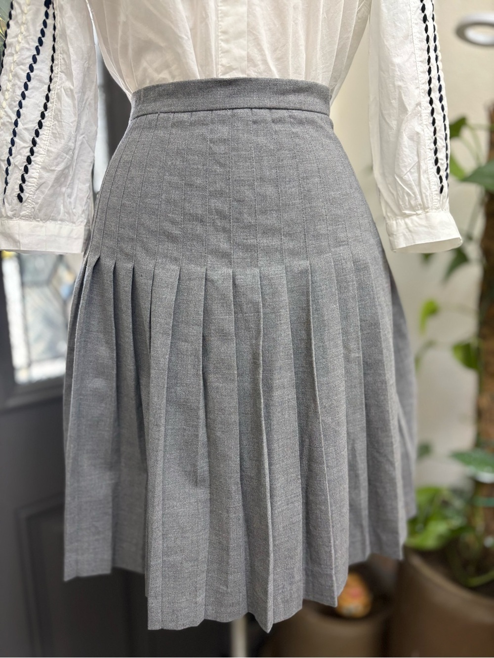Vintage Sigrid Olsen Sport Classic Gray Pleated Skirt